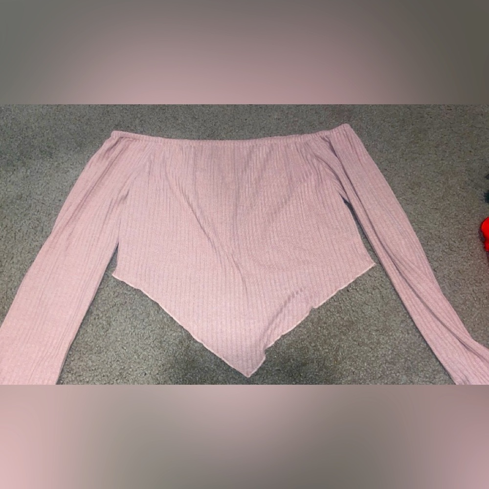 pink off the shoulder crop top